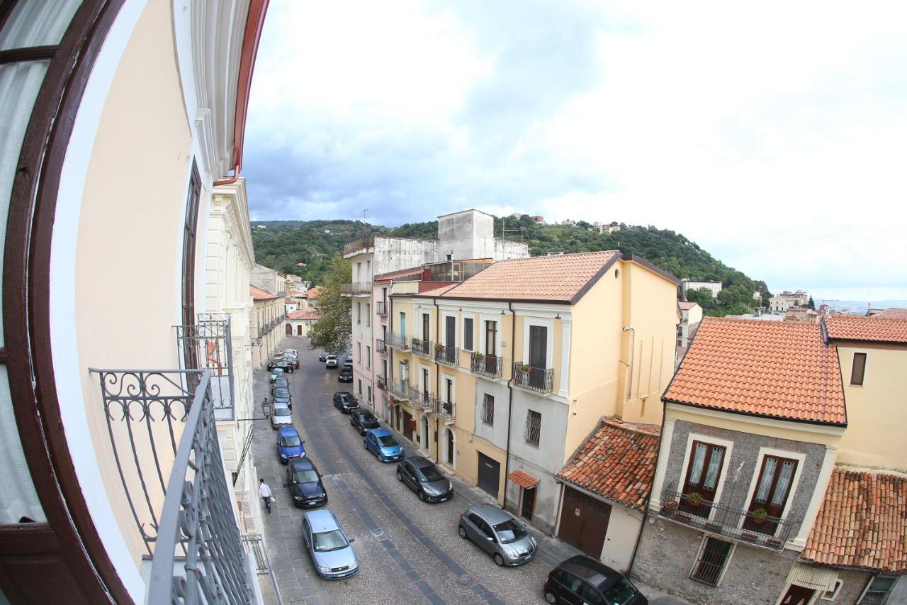 Casa Lissania Acomodação com café da manhã Lamezia Terme Exterior foto