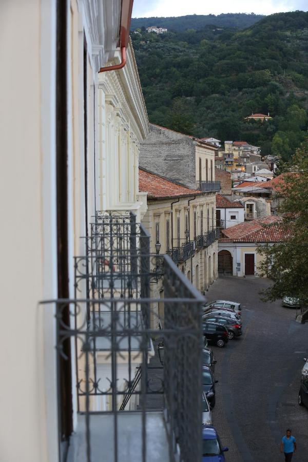 Casa Lissania Acomodação com café da manhã Lamezia Terme Exterior foto
