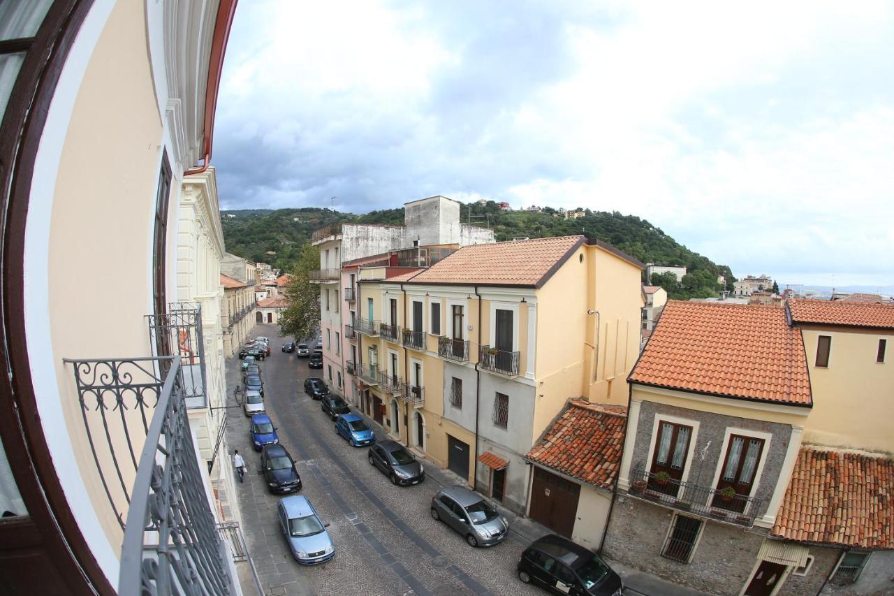 Casa Lissania Acomodação com café da manhã Lamezia Terme Exterior foto